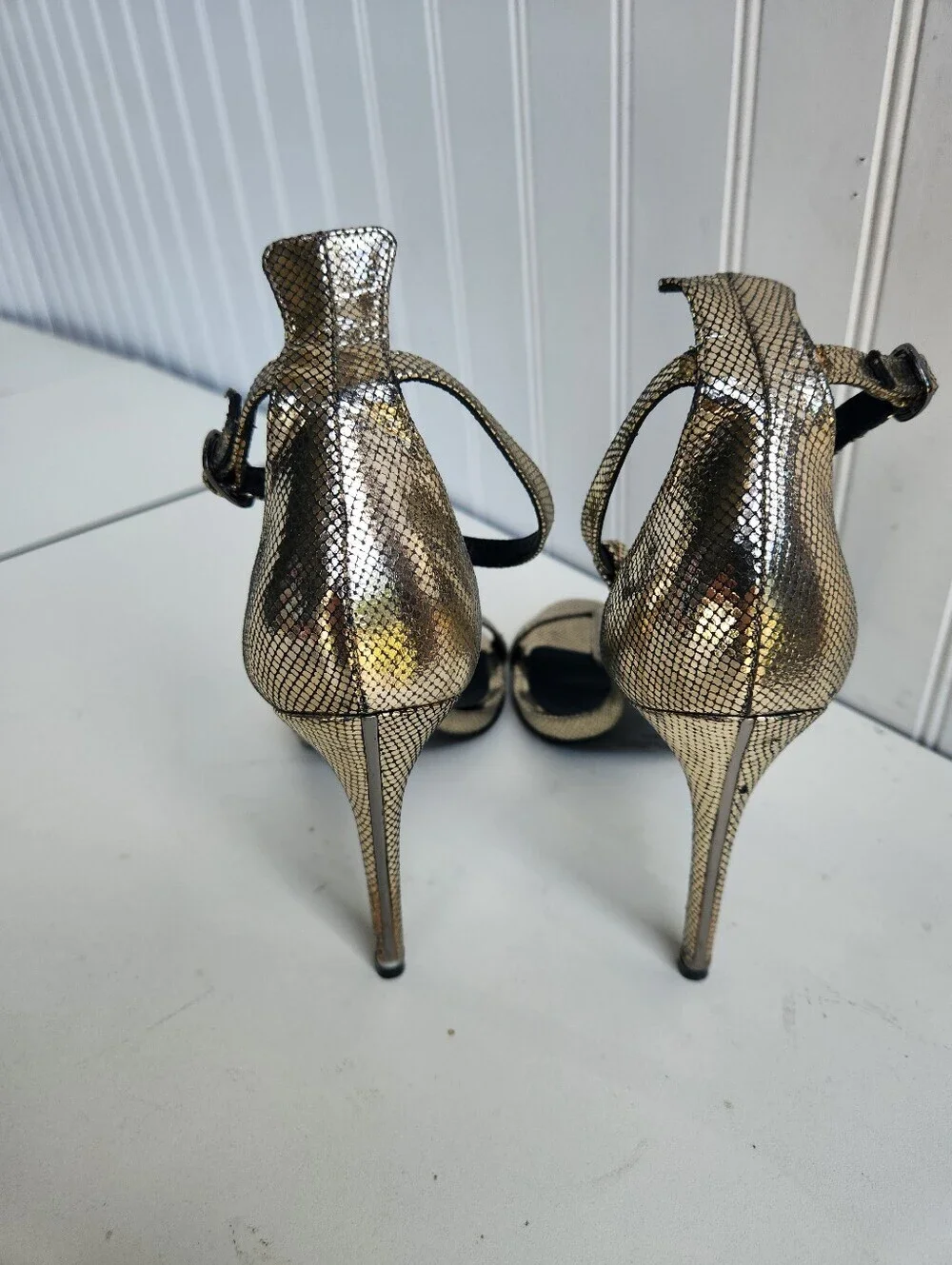 Rachel Zoe Strappy Gold Stilettos heels size 7